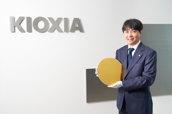 Atsushi Inoue, Vice President of Memory Division at KIOXIA